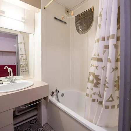 Douille Apartament *